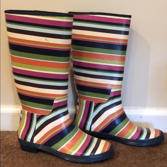 Rainboots - Picture 1 of 3